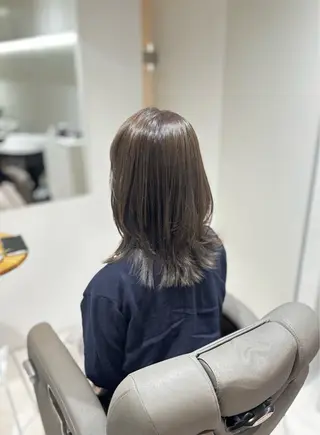 ロング 白土 さくらのヘアスタイル