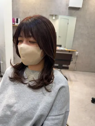 ミディアム カラー 似合う髪型見つけます AYAKAのヘアスタイル