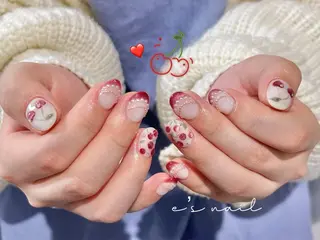 ネイル e’s nail Lumièreのネイルデザイン