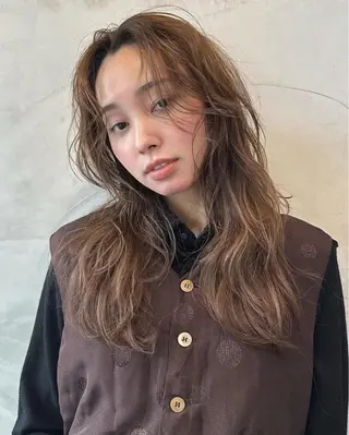 カラー momona english okのヘアスタイル