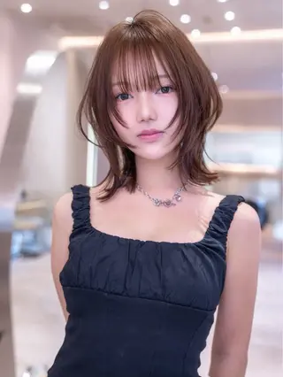 ミディアム レイヤー似合わせ 透明感カラーりきやのヘアスタイル