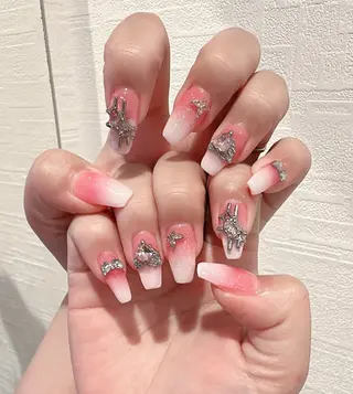 ネイル D-BEAUTY Nailsalonのネイルデザイン