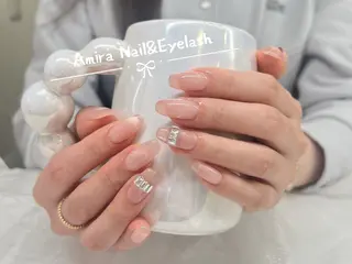 ネイル Amira アイラッシュのマツエク・マツパデザイン