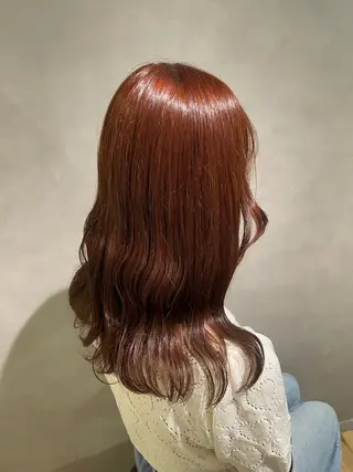 ロング カラー 畑 麻依音のヘアスタイル