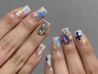 ネイル Luna ✨のネイルデザイン