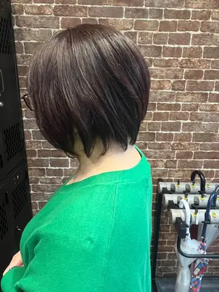 ショート カラー パーマ ヘアアレンジ メンズ キッズ ネイル マツエク・マツパ アイブロウ 久木原 ゆりのヘアスタイル
