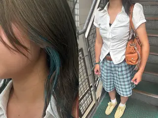 セミロング カラー 杏華レイヤー/ パーマ/ハイトーンのヘアスタイル