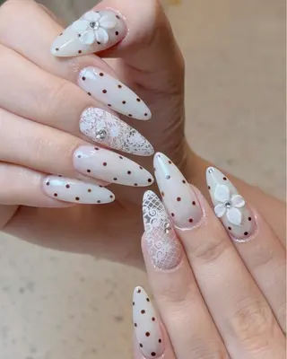 ネイル LANA NAILのネイルデザイン