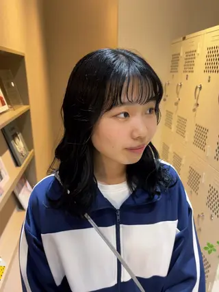 ミディアム カラー ramphy 柴原 夢奈のヘアスタイル