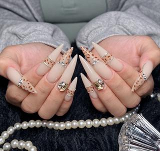 ネイル Julie NailSalonのネイルデザイン