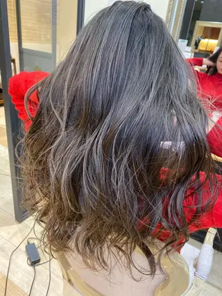 ロング カラー トップスタイリスト/ アユミのヘアスタイル