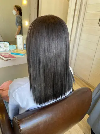 セミロング カラー 東恩納 誠のヘアスタイル