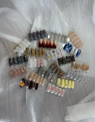 ネイル Color . Iwanoのネイルデザイン