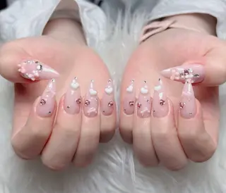 ネイル Lenie Nail Salonのネイルデザイン