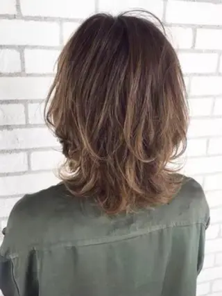 ミディアム 【ANSWER】 渡辺カリン🌼のヘアスタイル
