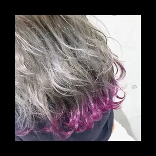 セミロング カラー 及川シゲル 髪質改善講師のヘアスタイル