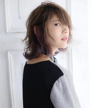 ミディアム カラー サワタ ミサのヘアスタイル