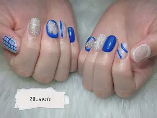 ショート カラー トゥー フエンのネイルデザイン