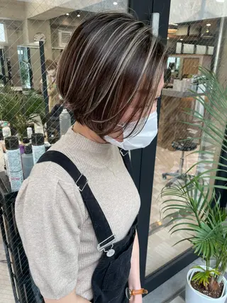 ショート カラー タナカ タクヤのヘアスタイル
