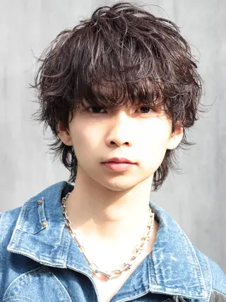 パーマ メンズ シャドウ/フェザー 朝崎倭斗のヘアスタイル