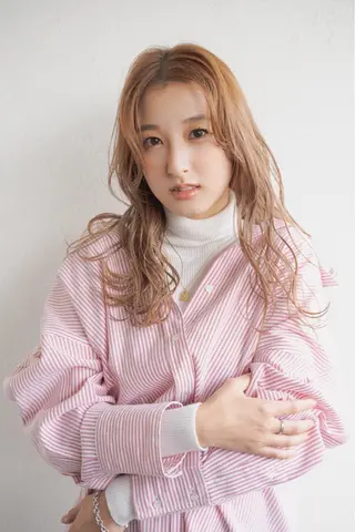 ロング わだ みすずのヘアスタイル
