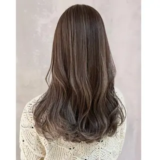 カラー ロング ITbyALBUM 浦和店のヘアスタイル