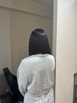 ショート カラー 大人な抜け感レイヤー remi🖤のヘアスタイル