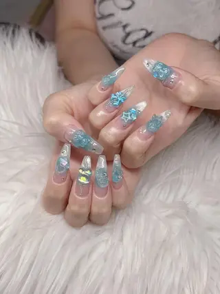 ネイル Lee Nailsのネイルデザイン