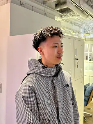 パーマ メンズ 関野 大悟のヘアスタイル