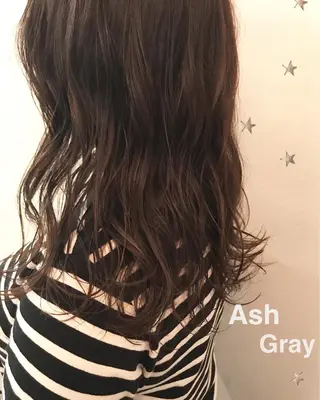 セミロング カラー 市川 千夏のヘアスタイル