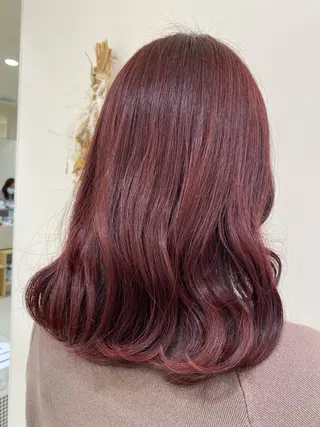 セミロング カラー 銀座メンズ専門🖤 叶奈々のヘアスタイル