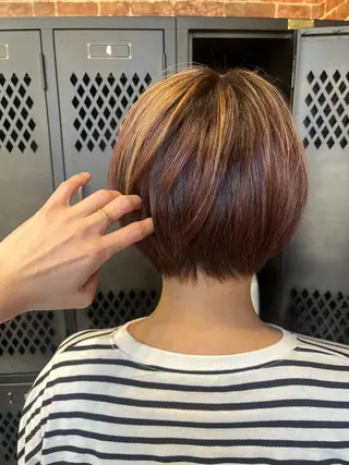 ショート カラー パーマ ヘアアレンジ メンズ キッズ ネイル マツエク・マツパ アイブロウ 久木原 ゆりのヘアスタイル