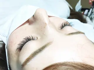 マツエク・マツパ brille ~eyelash~のヘアスタイル