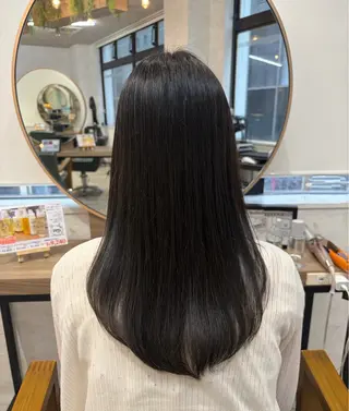 カラー 艶カラー🫧 yumiのヘアスタイル