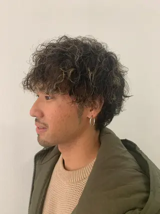 パーマ メンズ レイヤーカット 西村あきやのヘアスタイル