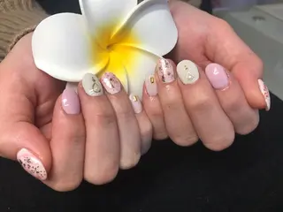 ネイル Mana ·͜· ❤︎のネイルデザイン