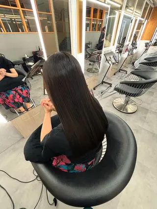 ロング 縮毛矯正/カラ ー/艶髪🌻ひな🌻のヘアスタイル