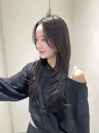 ロング レイヤーカット TENSHOのヘアスタイル