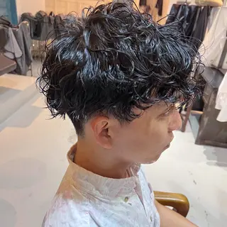ショート パーマ メンズ Lisa 海外風スパイラルのヘアスタイル