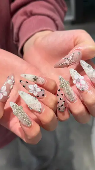 ネイル m kaori𓃟のネイルデザイン