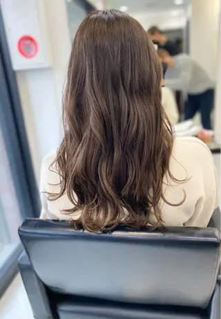 ロング カラー レイヤーカット 赤み消し　店長/大和のヘアスタイル