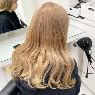 ロング カラー ウルフカット×ハイ トーン職人🤍ゆうひのヘアスタイル