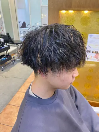 パーマ メンズ プロフィールを ご覧くださいのヘアスタイル