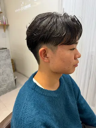 パーマ メンズ 似合う髪型見つけます AYAKAのヘアスタイル