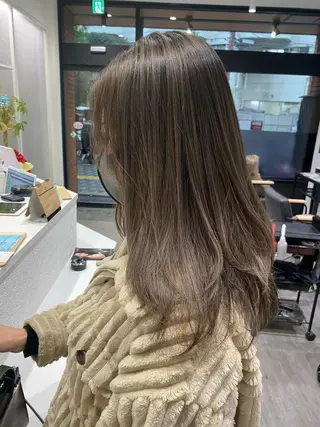 セミロング トップスタイリスト/ アユミのヘアスタイル