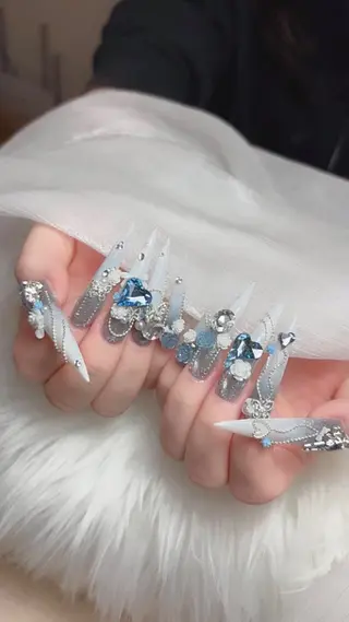 ネイル HANA 川越東口ネイルサロンのネイルデザイン