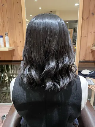 セミロング 尹 華鈴のヘアスタイル