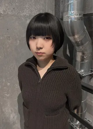 ショート カラー 【sica】 チナのヘアスタイル