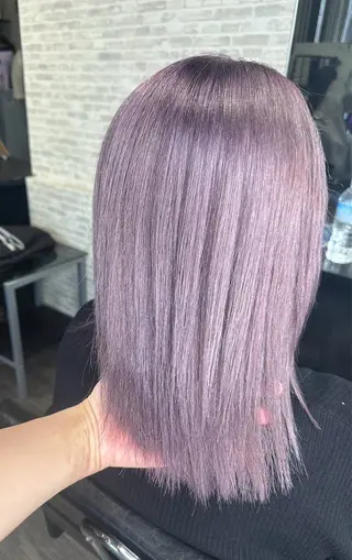 ミディアム Lilly 中谷友里のヘアスタイル