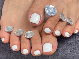 ショート トゥ ヒェンのネイルデザイン